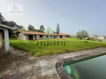 Moradia T4 para Venda em Oliveira do Douro