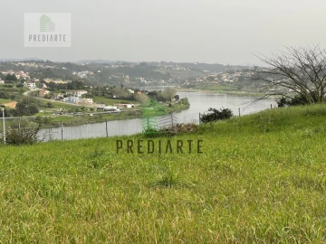 Moradia T4 para Venda em Oliveira do Douro