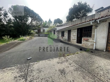 Moradia T4 para Venda em Oliveira do Douro