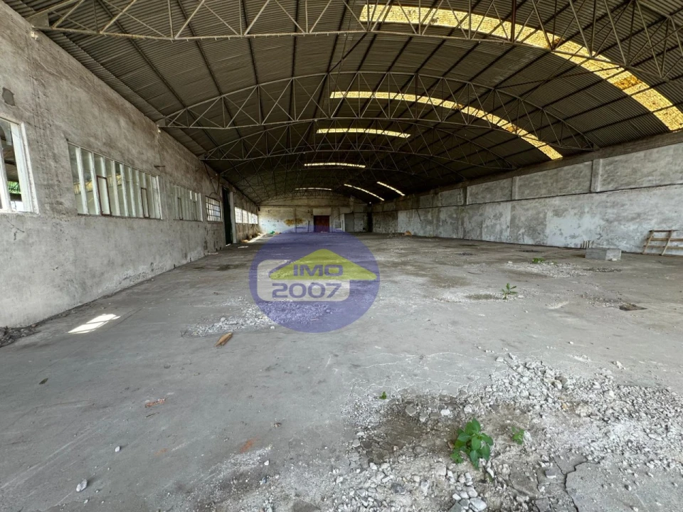 Armazém para Venda em Santa Maria de Lamas Foto 5