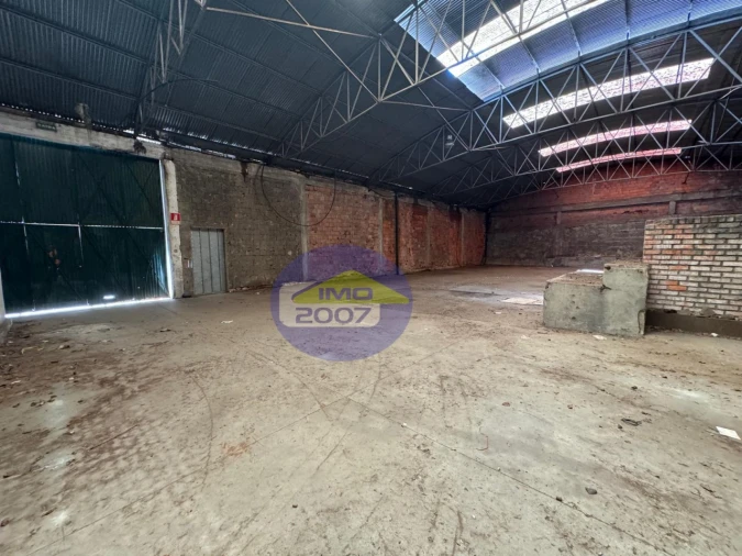 Armazém para Venda em Santa Maria de Lamas Foto 11