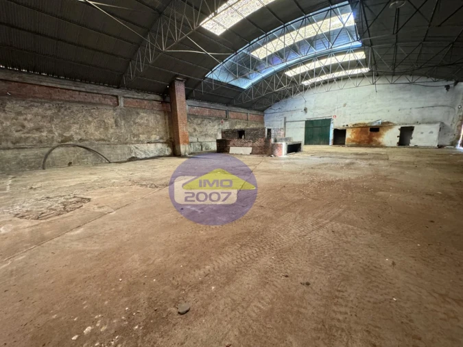Armazém para Venda em Santa Maria de Lamas Foto 13