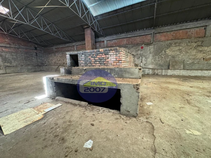 Armazém para Venda em Santa Maria de Lamas Foto 14