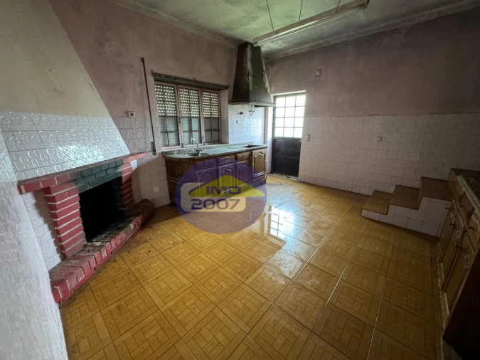 Moradia T5 para Venda em Carregosa Foto 35