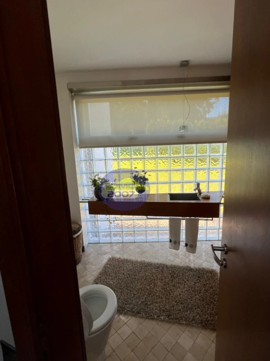 Moradia T4 para Venda em Argoncilhe Foto 29