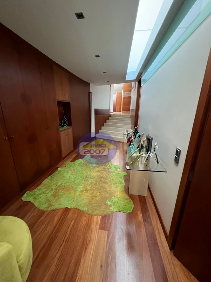 Moradia T4 para Venda em Argoncilhe Foto 26