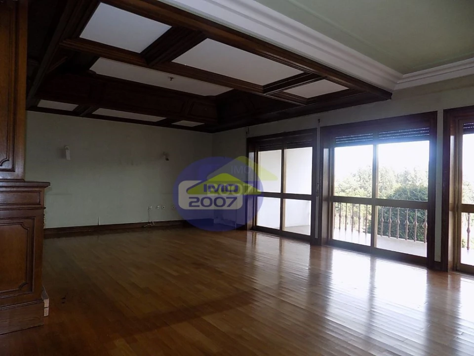 Moradia T5 para Venda em Canedo, Vale e Vila Maior Foto 7