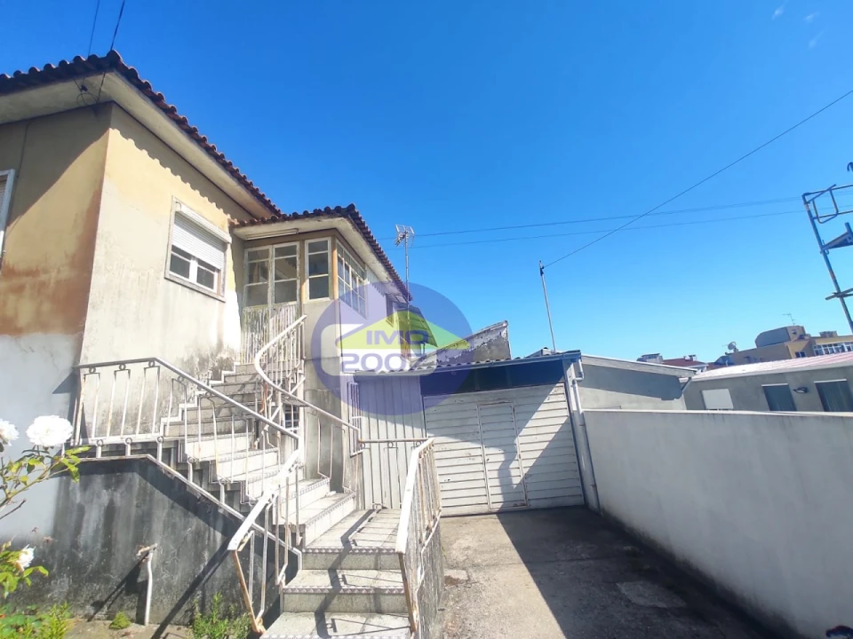 Moradia T3 para Venda em Mozelos Foto 4