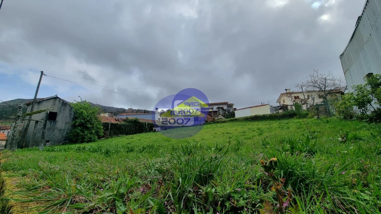 Moradia T5 para Venda em Rossas Foto 13