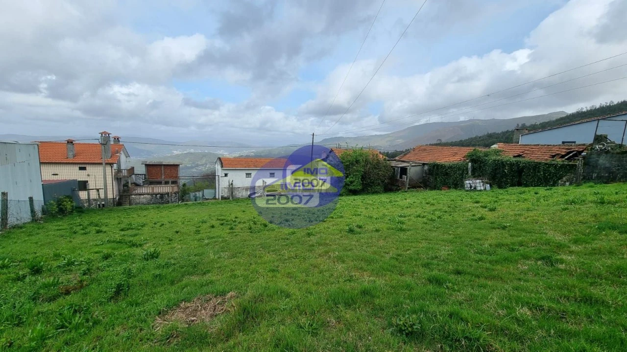 Moradia T5 para Venda em Rossas Foto 19