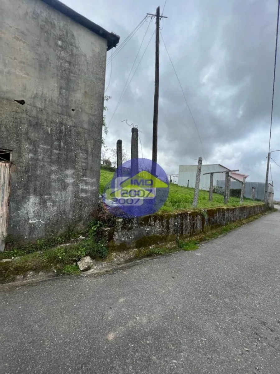 Moradia T5 para Venda em Rossas Foto 17