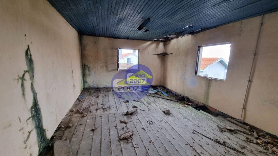 Moradia T5 para Venda em Rossas Foto 20