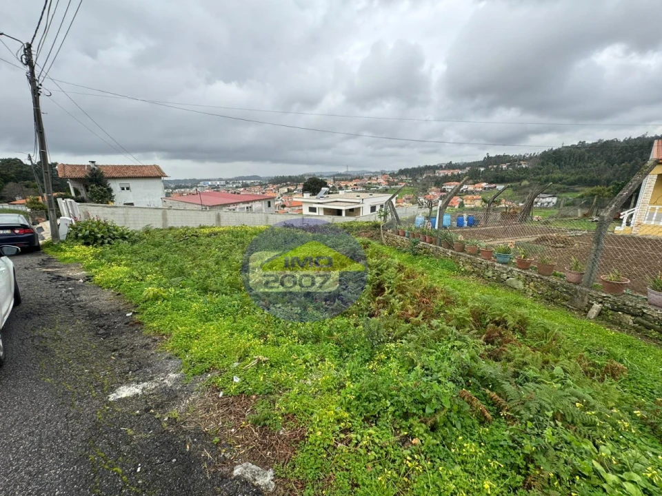 Terreno para Venda em Nogueira da Regedoura Foto 10