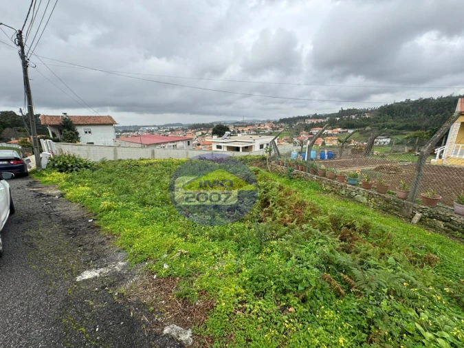 Terreno para Venda em Nogueira da Regedoura Foto 10