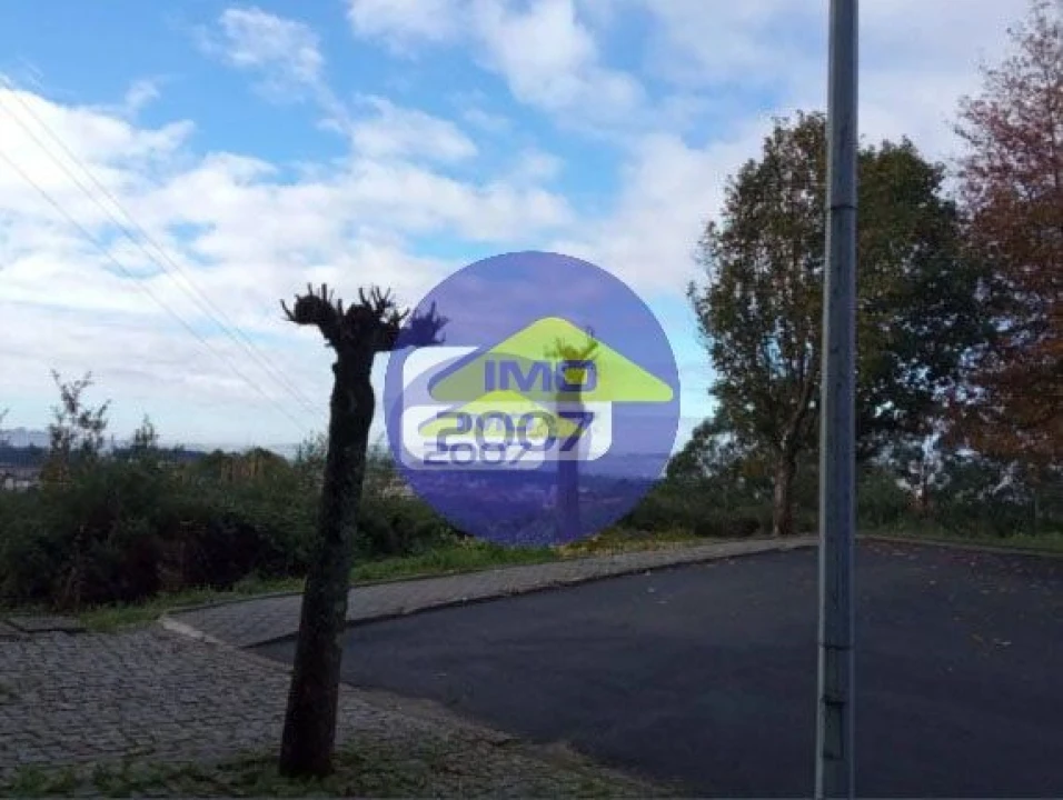 Terreno para Venda em Nogueira do Cravo e Pindelo Foto 2