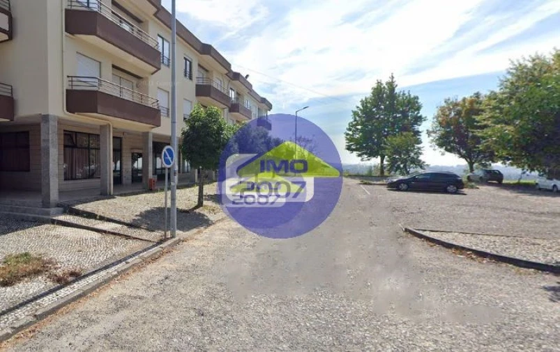 Terreno para Venda em Nogueira do Cravo e Pindelo