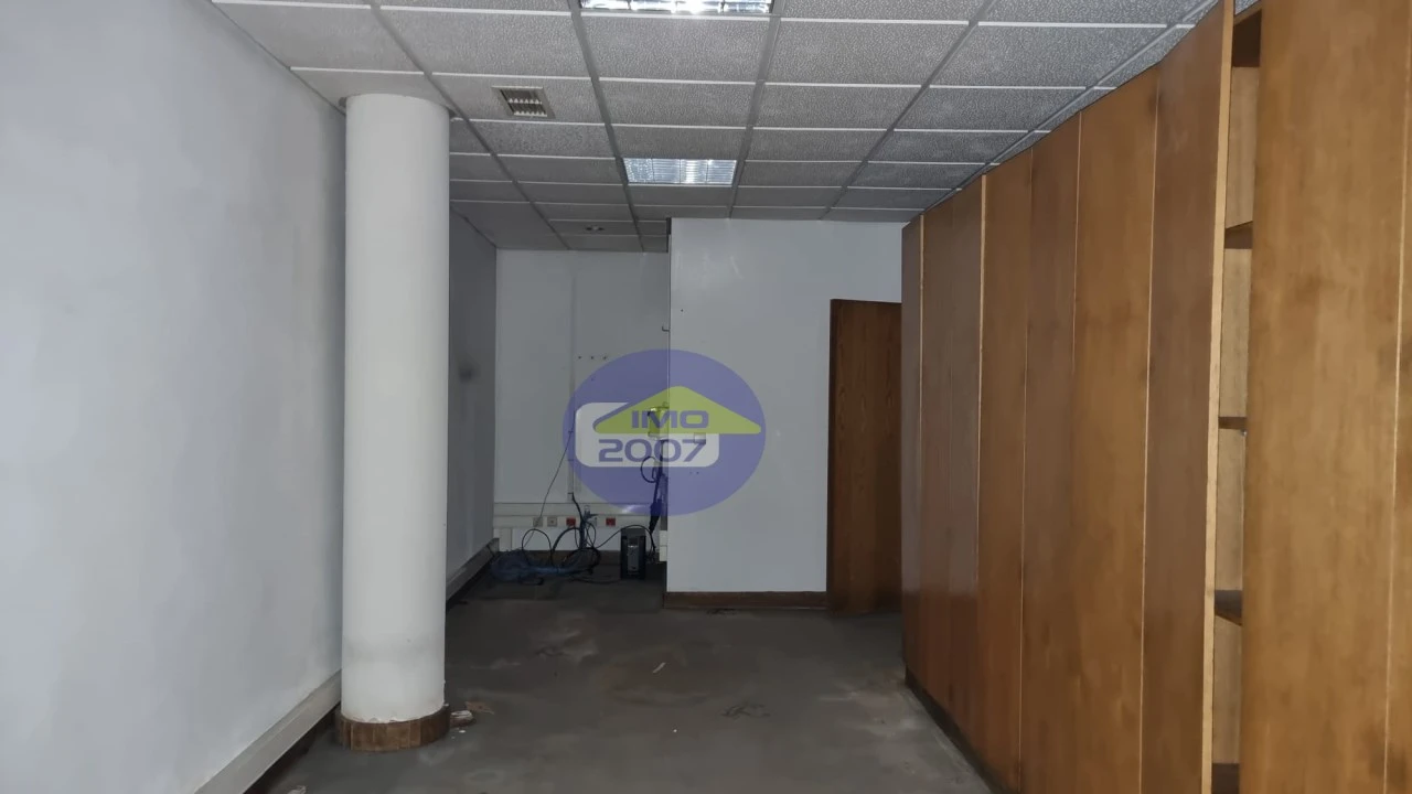 Loja para Venda em Santa Maria de Lamas Foto 23