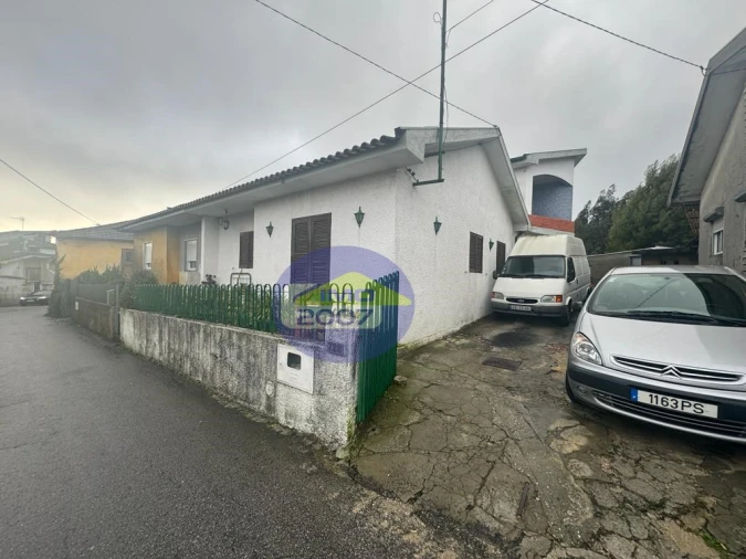 Moradia T2 para Venda em Argoncilhe Foto 2