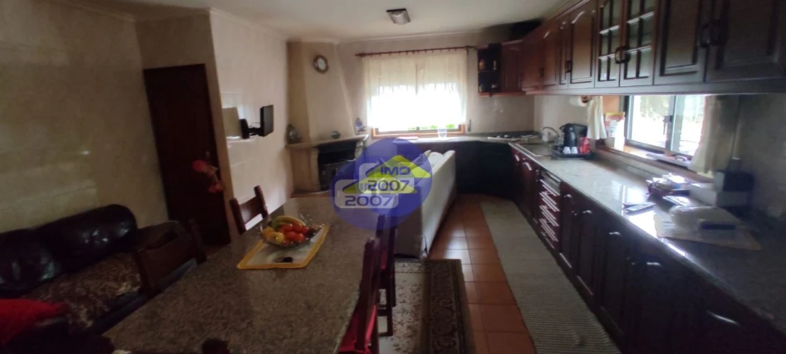 Moradia T3 para Venda em Lourosa Foto 4
