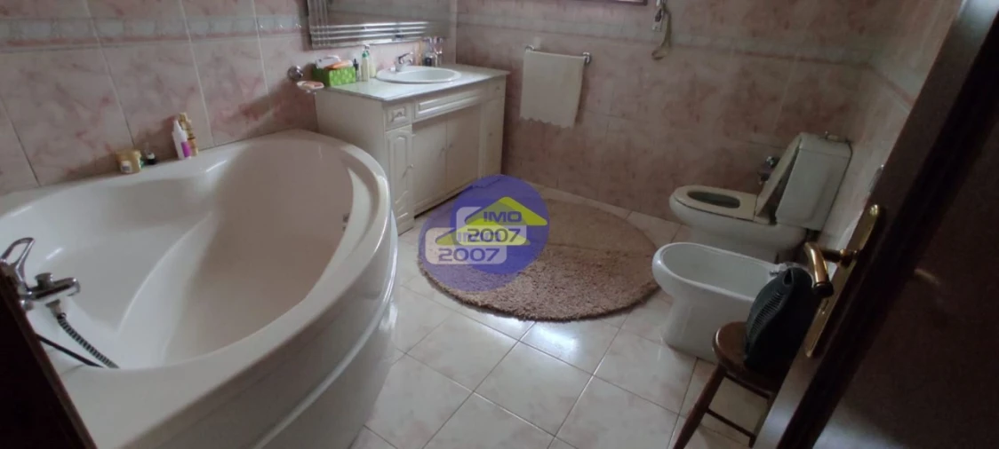 Moradia T3 para Venda em Lourosa Foto 15