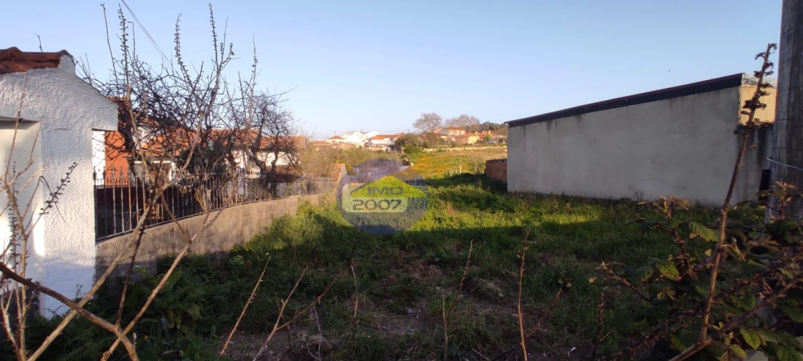 Terreno para Venda em Arcozelo Foto 2