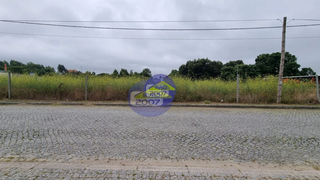 Terreno para Venda em Mozelos Foto 7