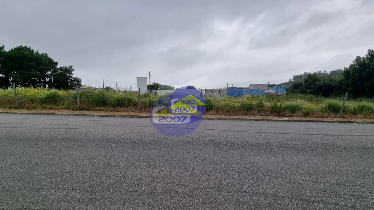 Terreno para Venda em Mozelos Foto 18