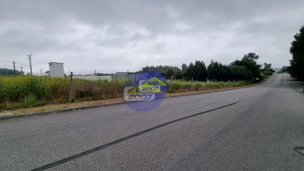 Terreno para Venda em Mozelos Foto 19