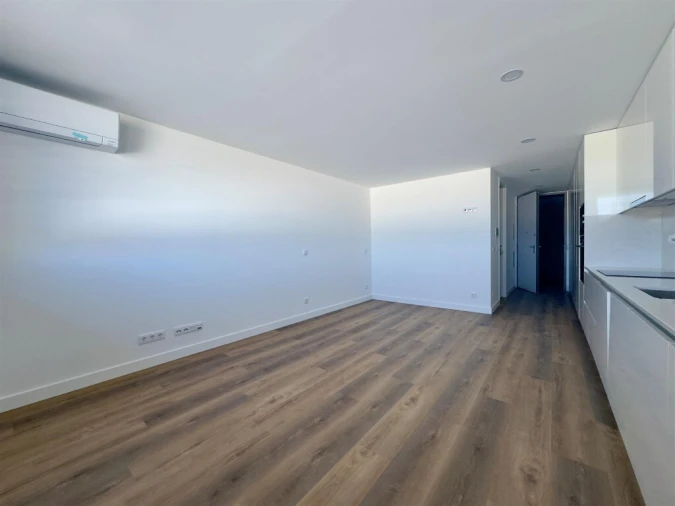 Apartamento para Venda em Santo Antonio dos Olivais Foto 3