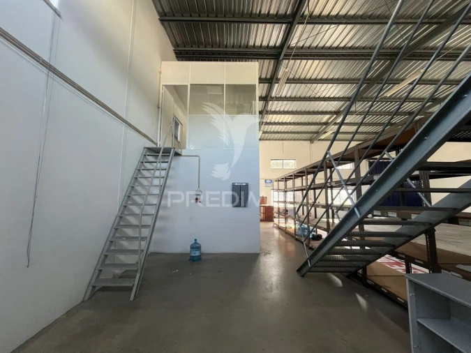 Armazém para Venda em Abrigada e Cabanas de Torres Foto 12