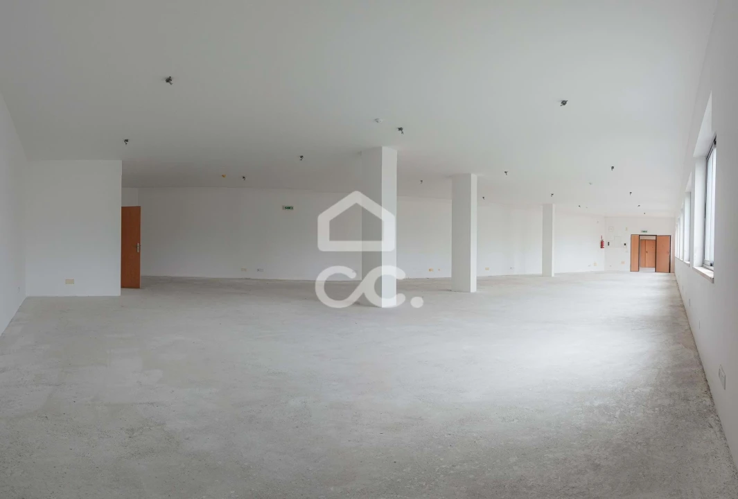 Escritório para Venda em Abrantes (São Vicente e São João) e Alferrarede Foto 6