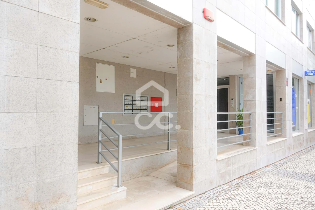 Escritório para Venda em Abrantes (São Vicente e São João) e Alferrarede Foto 2