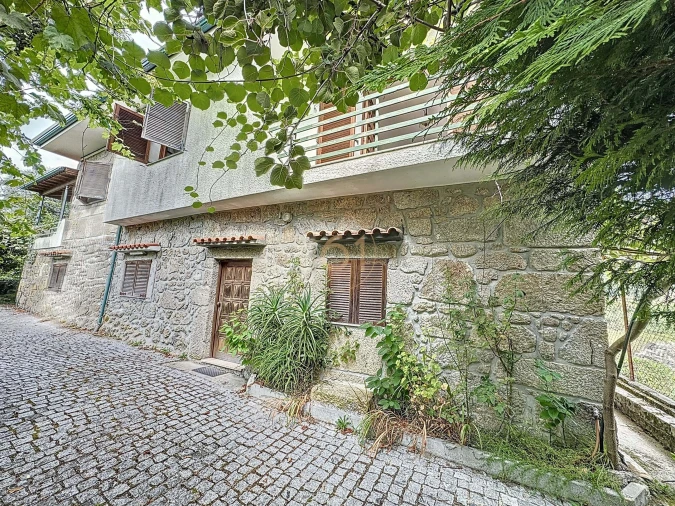 Moradia T4 para Venda em Prado (São Miguel) Foto 2