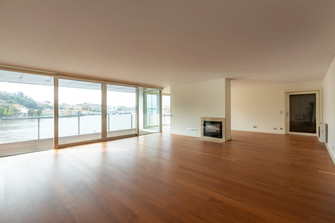 Apartamento T5 para Venda em Lordelo do Ouro e Massarelos Foto 74