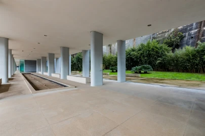Apartamento T5 para Venda em Lordelo do Ouro e Massarelos