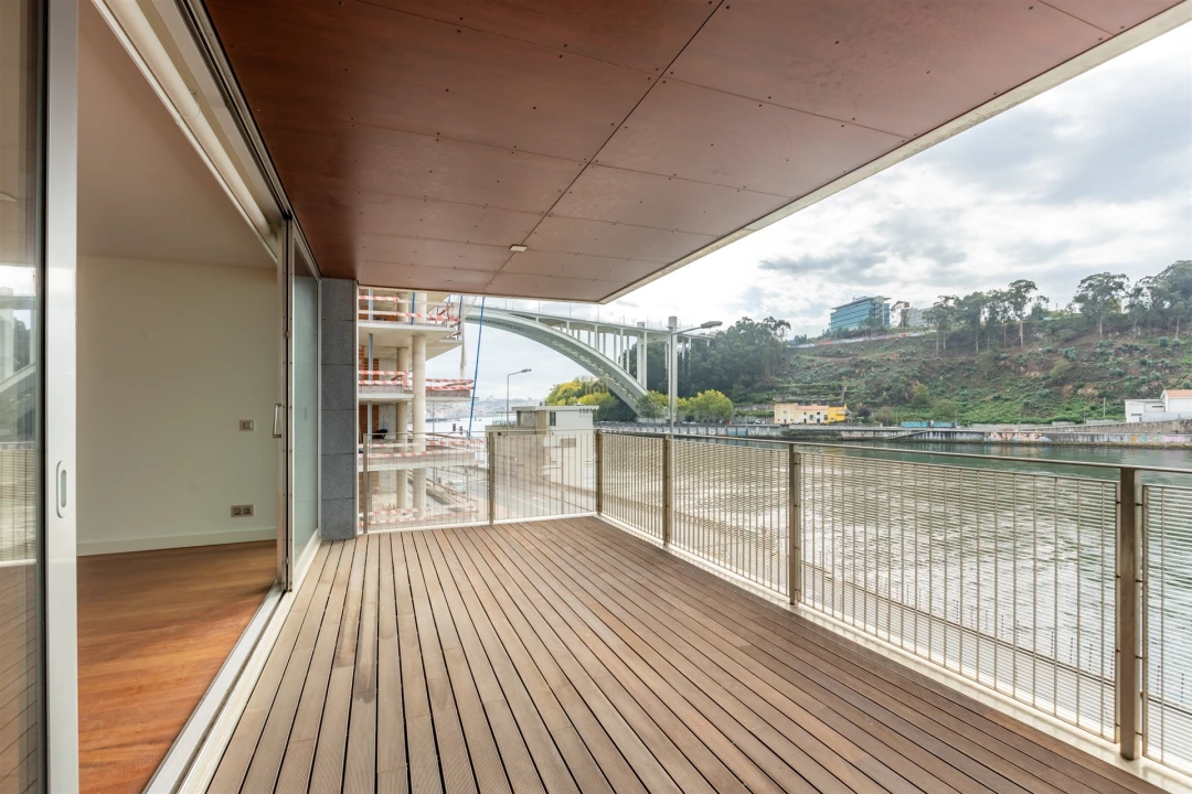 Apartamento T5 para Venda em Lordelo do Ouro e Massarelos Foto 158