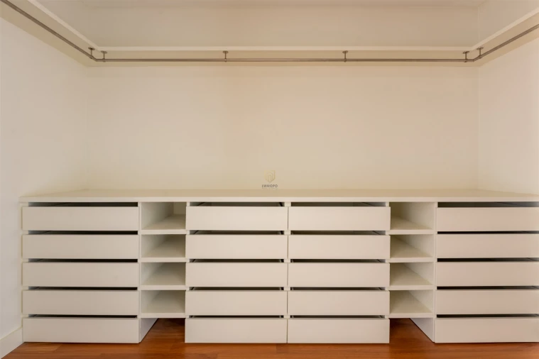 Apartamento T5 para Venda em Lordelo do Ouro e Massarelos Foto 115