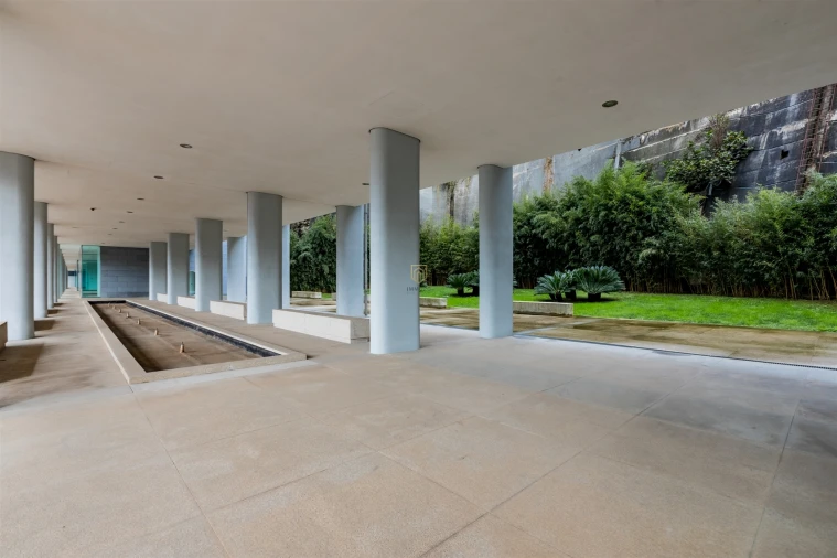 Apartamento T5 para Venda em Lordelo do Ouro e Massarelos Foto 59
