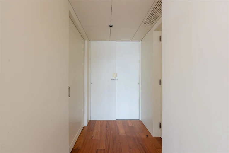 Apartamento T5 para Venda em Lordelo do Ouro e Massarelos Foto 193