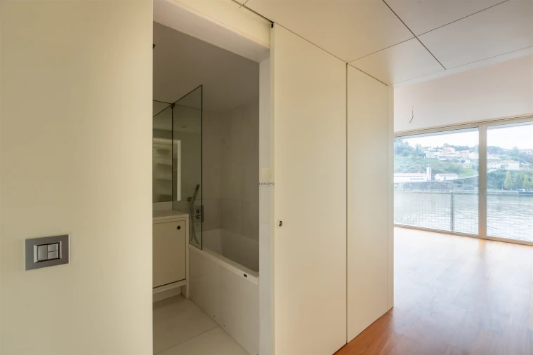 Apartamento T5 para Venda em Lordelo do Ouro e Massarelos Foto 165