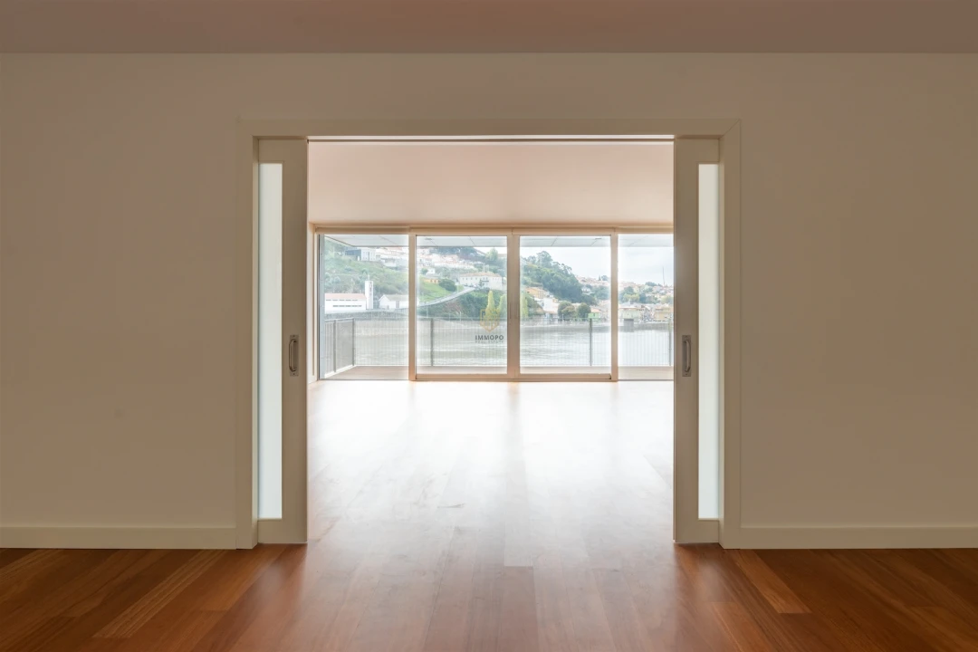 Apartamento T5 para Venda em Lordelo do Ouro e Massarelos Foto 73