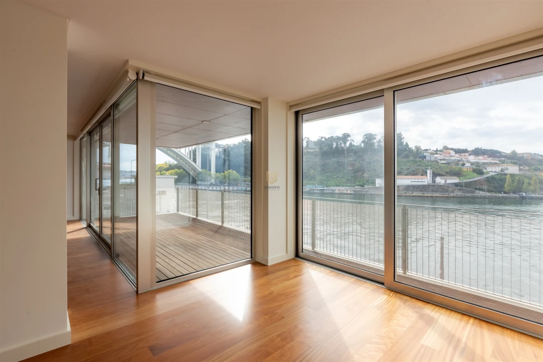 Apartamento T5 para Venda em Lordelo do Ouro e Massarelos Foto 164
