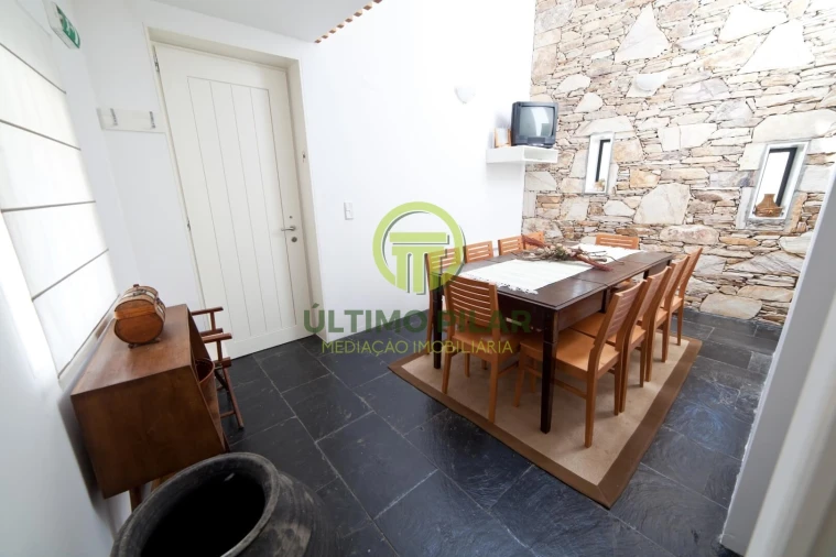 Moradia T5 para Venda em Gimonde Foto 23