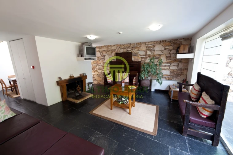 Moradia T5 para Venda em Gimonde Foto 20