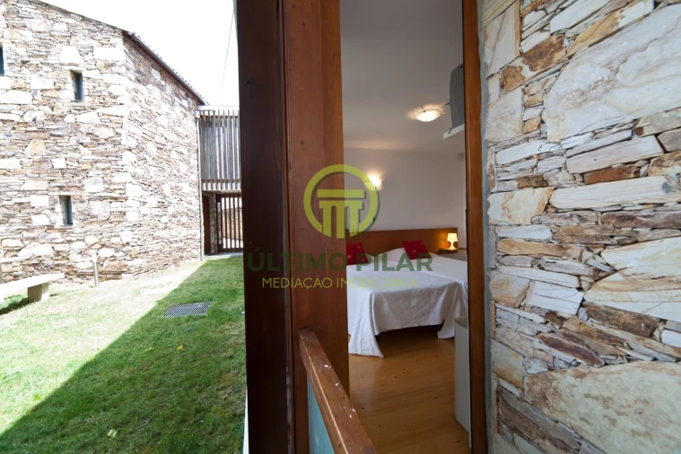 Moradia T5 para Venda em Gimonde Foto 17