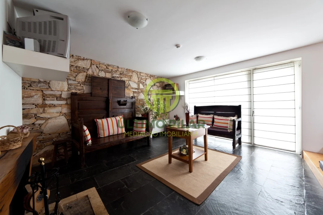 Moradia T5 para Venda em Gimonde Foto 16