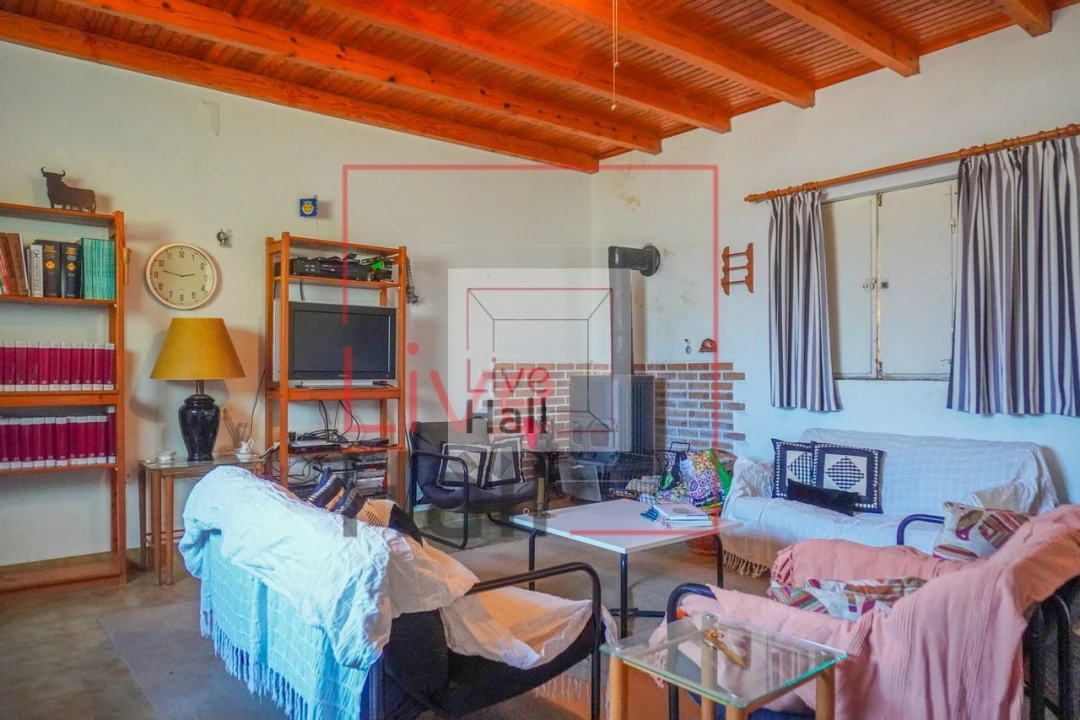 Quinta T3 para Venda em Santo Estêvão Foto 11