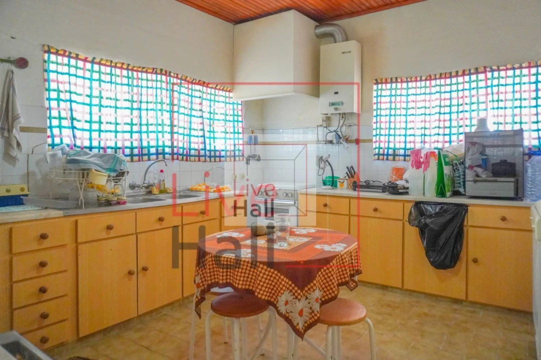 Quinta T3 para Venda em Santo Estêvão Foto 6