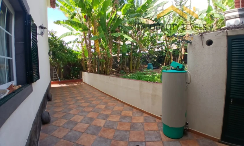 Moradia T4 para Venda em Funchal (Santa Maria Maior) Foto 5