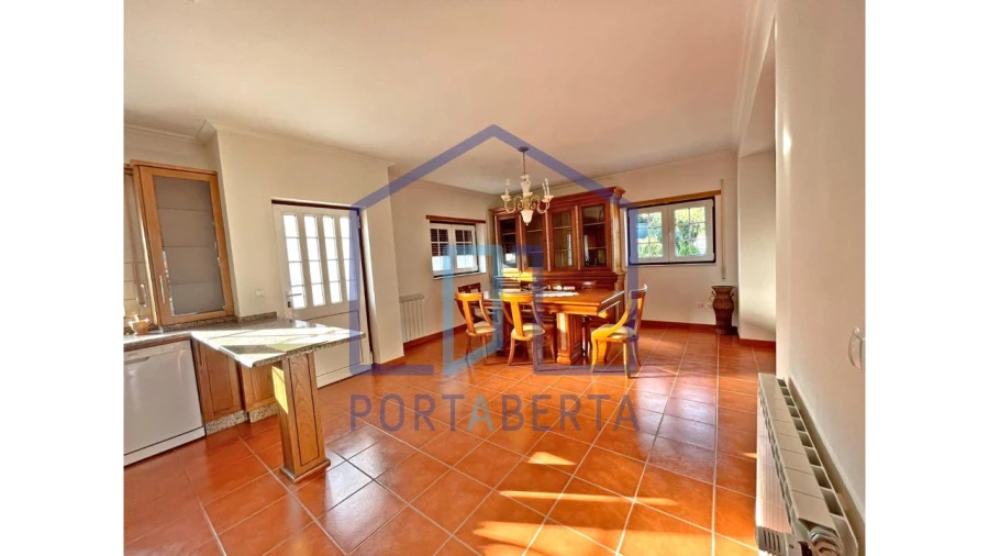 Moradia T3 para Venda em Santa Cruz/Trindade e Sanjurge Foto 4